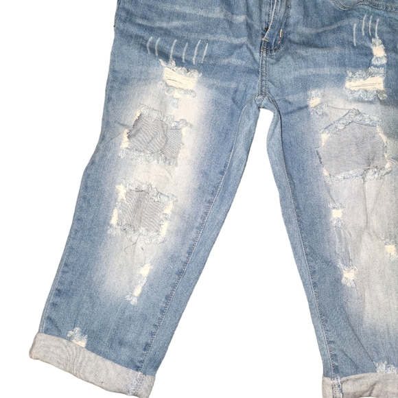 Knee shorts - Picture 4 of 9